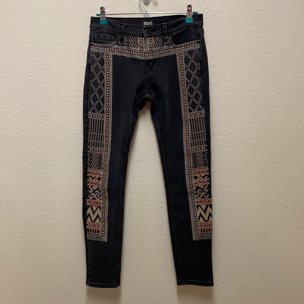 BDG Embroidered Mid Rise Twig 27